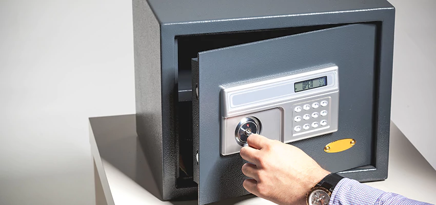 Jewelry Safe Unlocking Service in Vincent, California